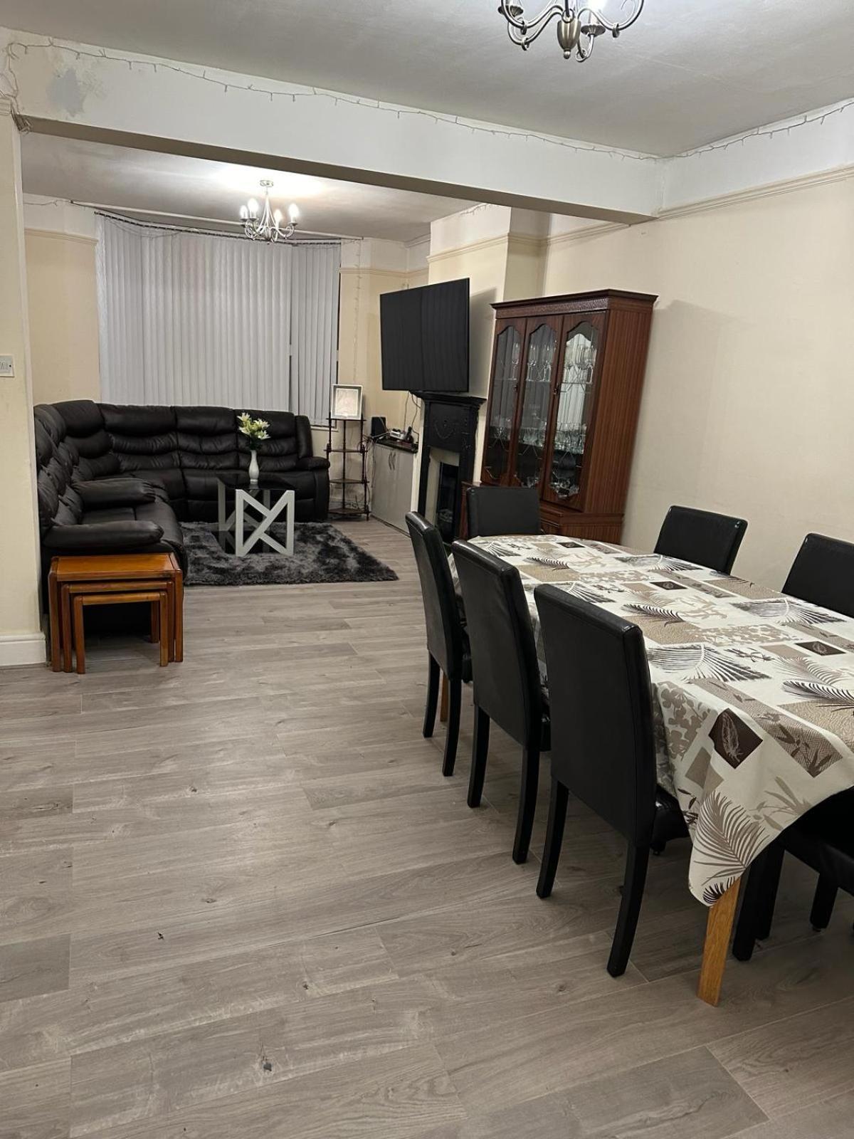 Elsaro Hotel Slough Kültér fotó