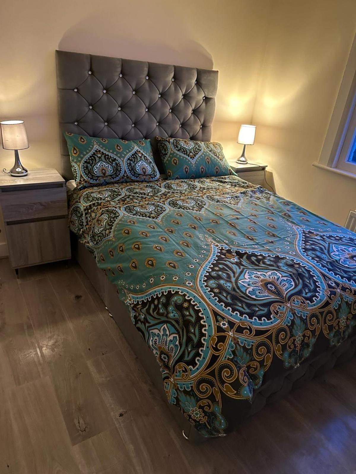 Elsaro Hotel Slough Kültér fotó