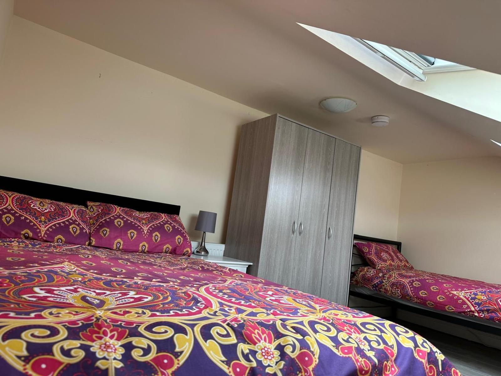 Elsaro Hotel Slough Kültér fotó